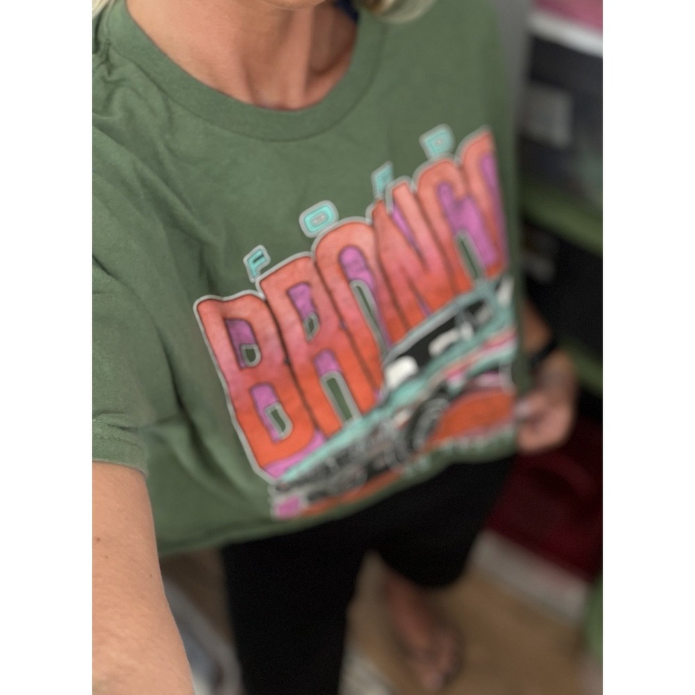 Junk Food Clothing Ford Bronco Off Road Ready Flea Market Women's M Crop Tee - Picture 13 of 16